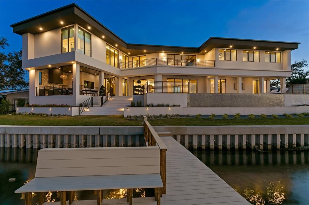 For Sale: $9,800,000 (5 beds, 5 baths, 6800 Square Feet)