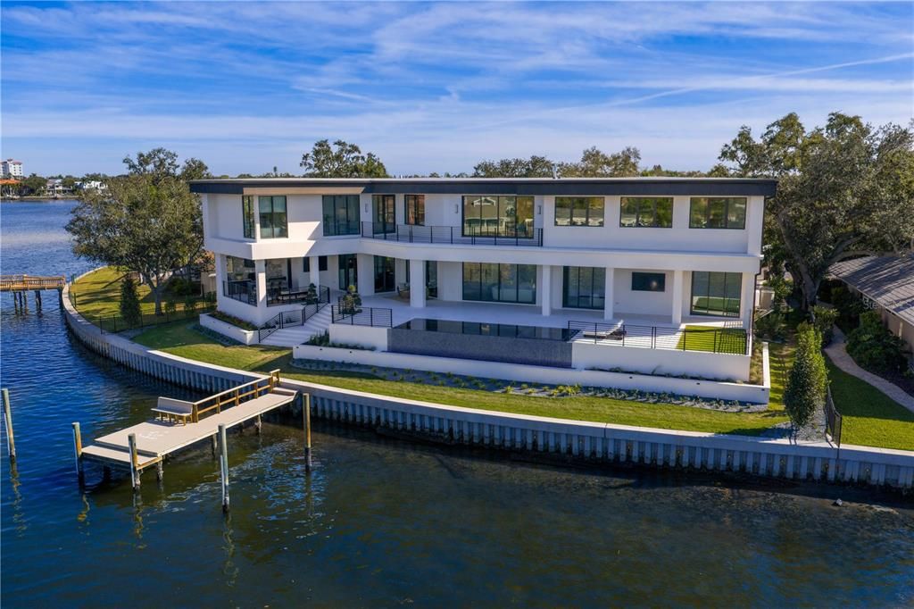 For Sale: $9,800,000 (5 beds, 5 baths, 6800 Square Feet)