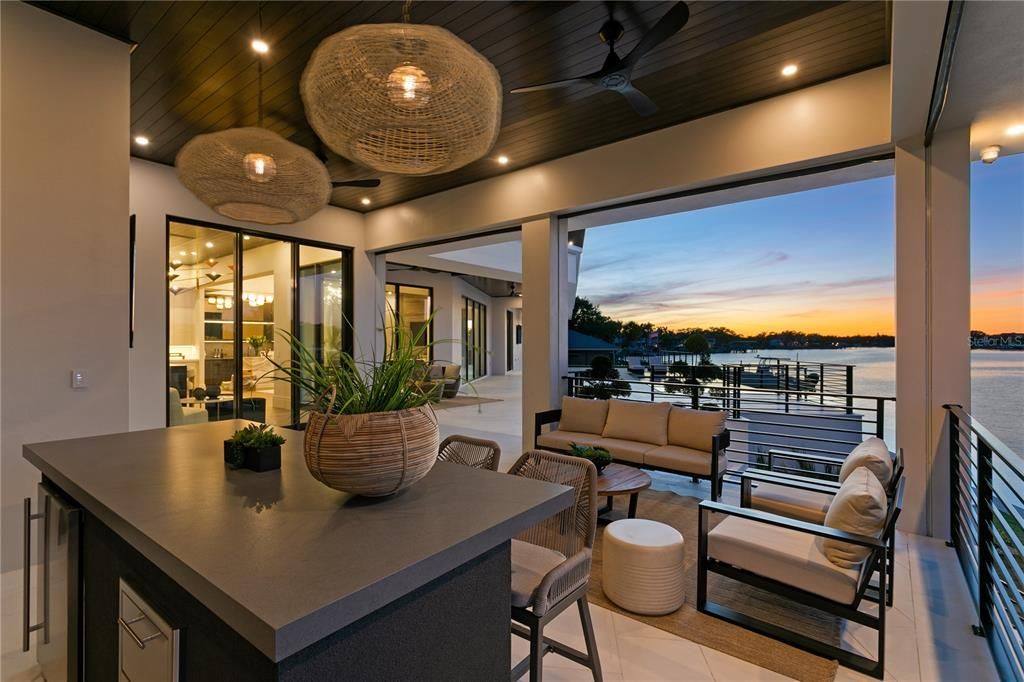 For Sale: $9,800,000 (5 beds, 5 baths, 6800 Square Feet)