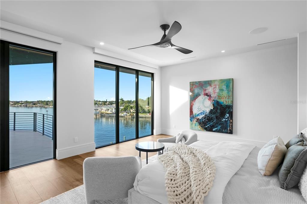 For Sale: $9,800,000 (5 beds, 5 baths, 6800 Square Feet)