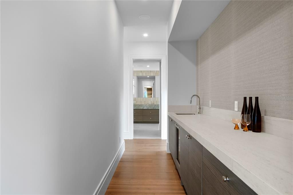 For Sale: $9,800,000 (5 beds, 5 baths, 6800 Square Feet)