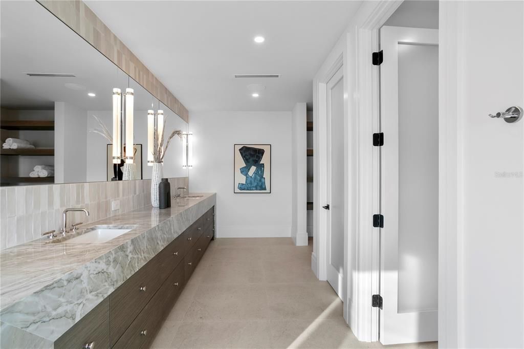 For Sale: $9,800,000 (5 beds, 5 baths, 6800 Square Feet)