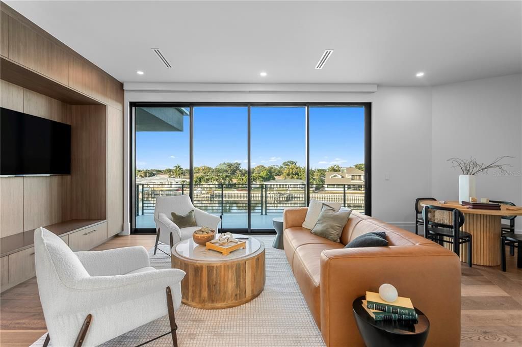 For Sale: $9,800,000 (5 beds, 5 baths, 6800 Square Feet)