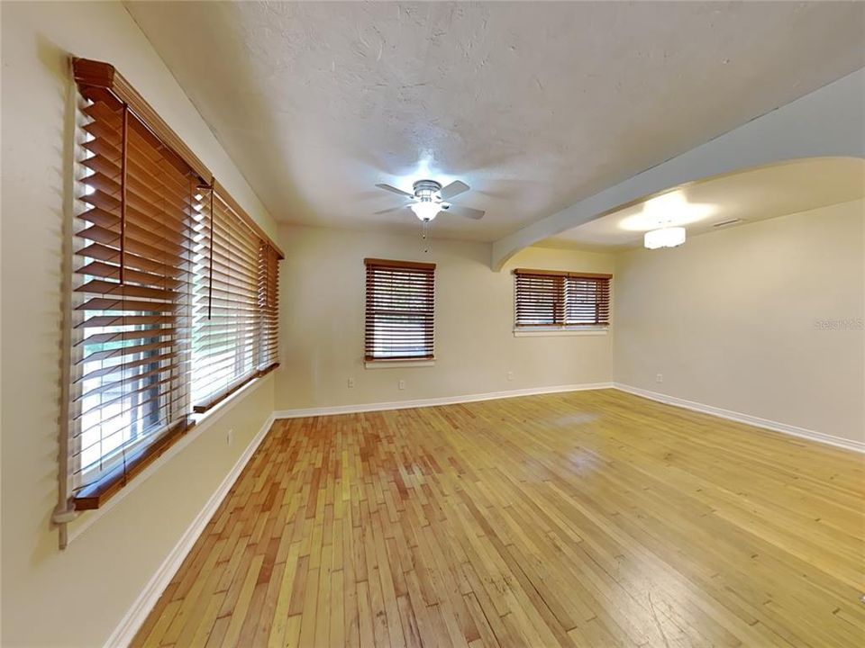 For Rent: $2,300 (2 beds, 2 baths, 1200 Square Feet)