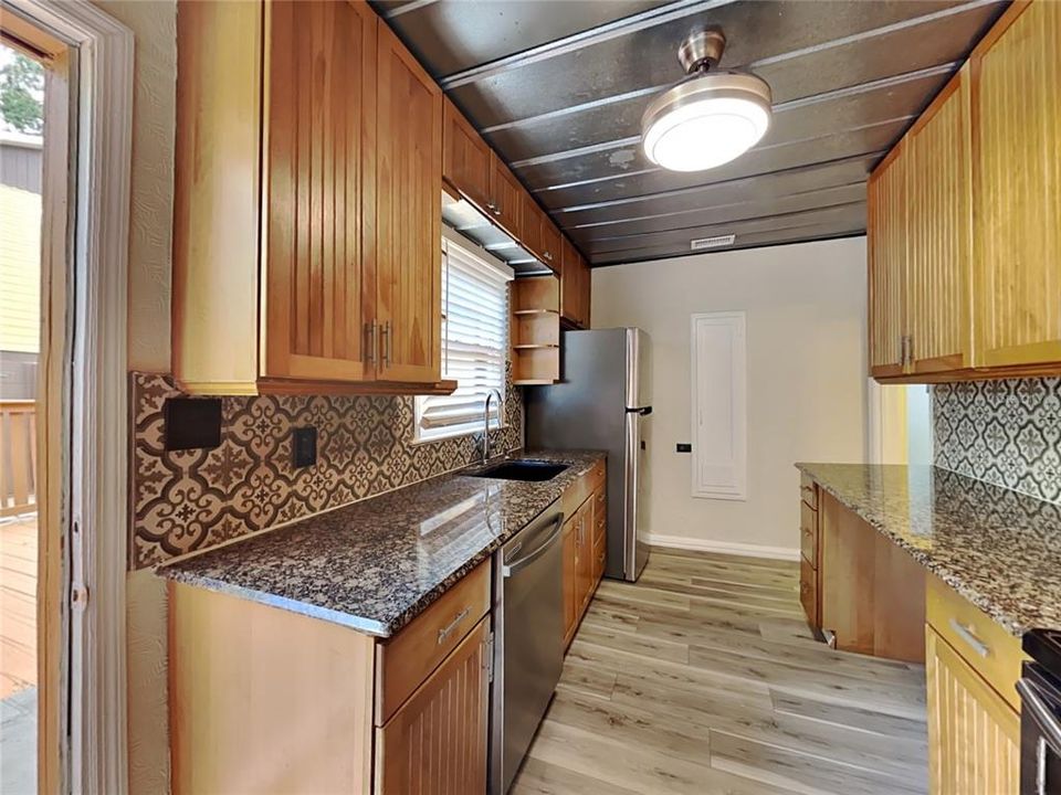 For Rent: $2,300 (2 beds, 2 baths, 1200 Square Feet)