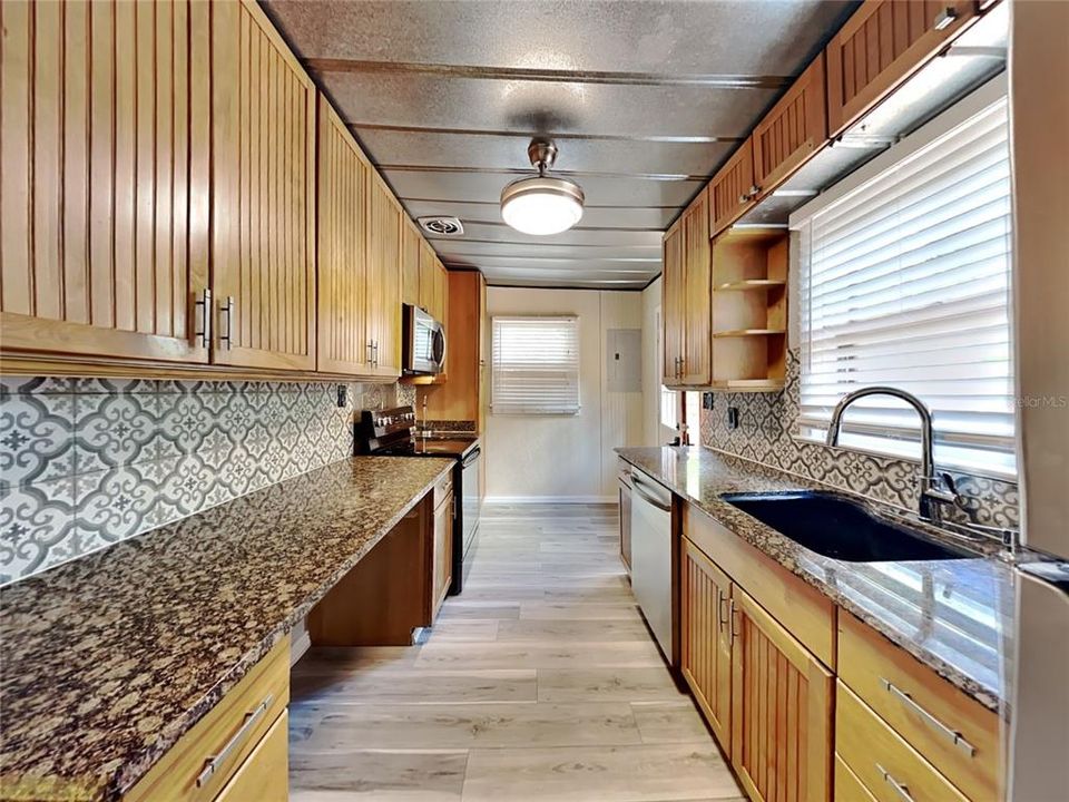 For Rent: $2,300 (2 beds, 2 baths, 1200 Square Feet)