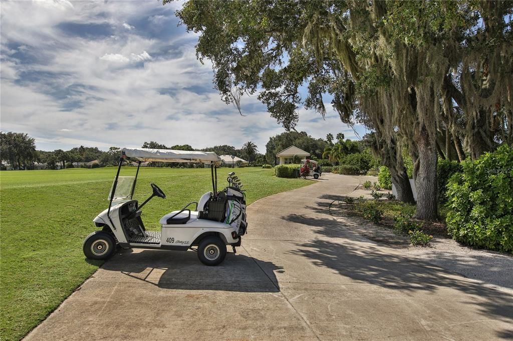 Active With Contract: $589,000 (4 beds, 2 baths, 2200 Square Feet)