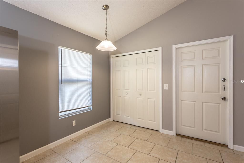 For Sale: $290,000 (3 beds, 2 baths, 1537 Square Feet)