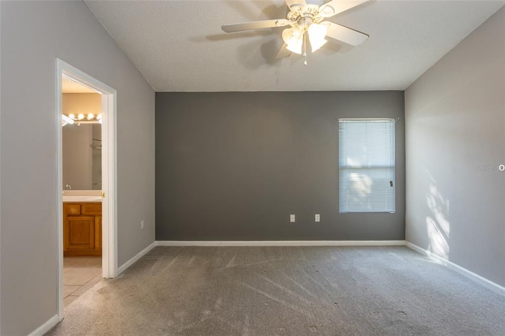 For Sale: $290,000 (3 beds, 2 baths, 1537 Square Feet)