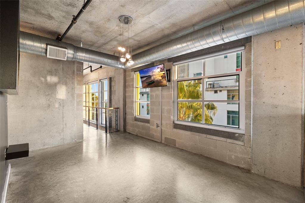 На продажу: $659,900 (1 спален, 2 ванн, 1350 Квадратных фут)