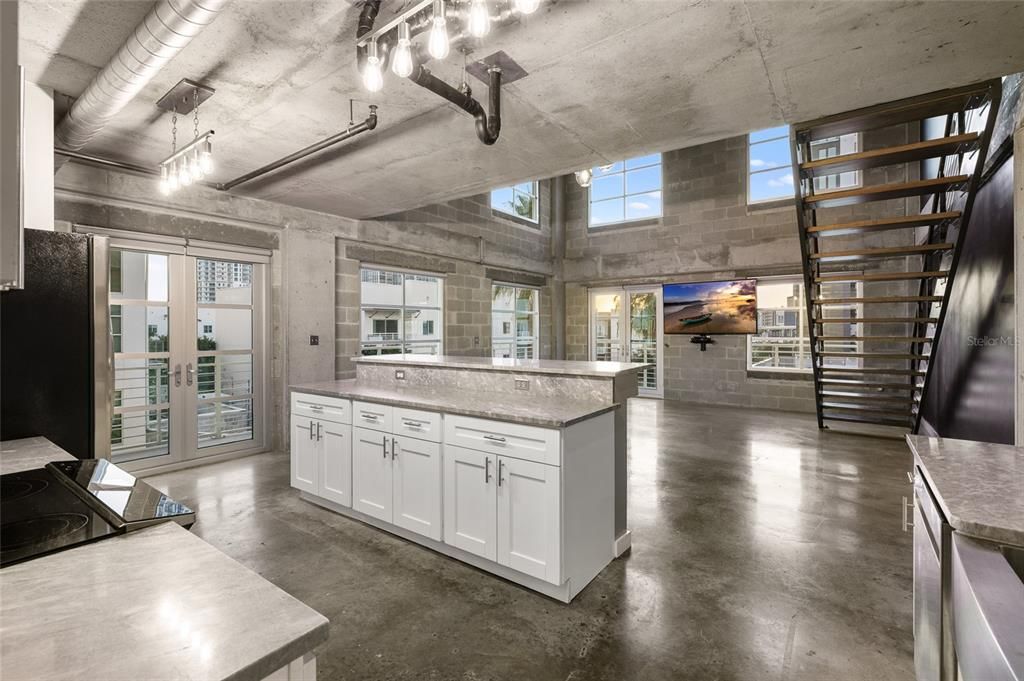 На продажу: $659,900 (1 спален, 2 ванн, 1350 Квадратных фут)