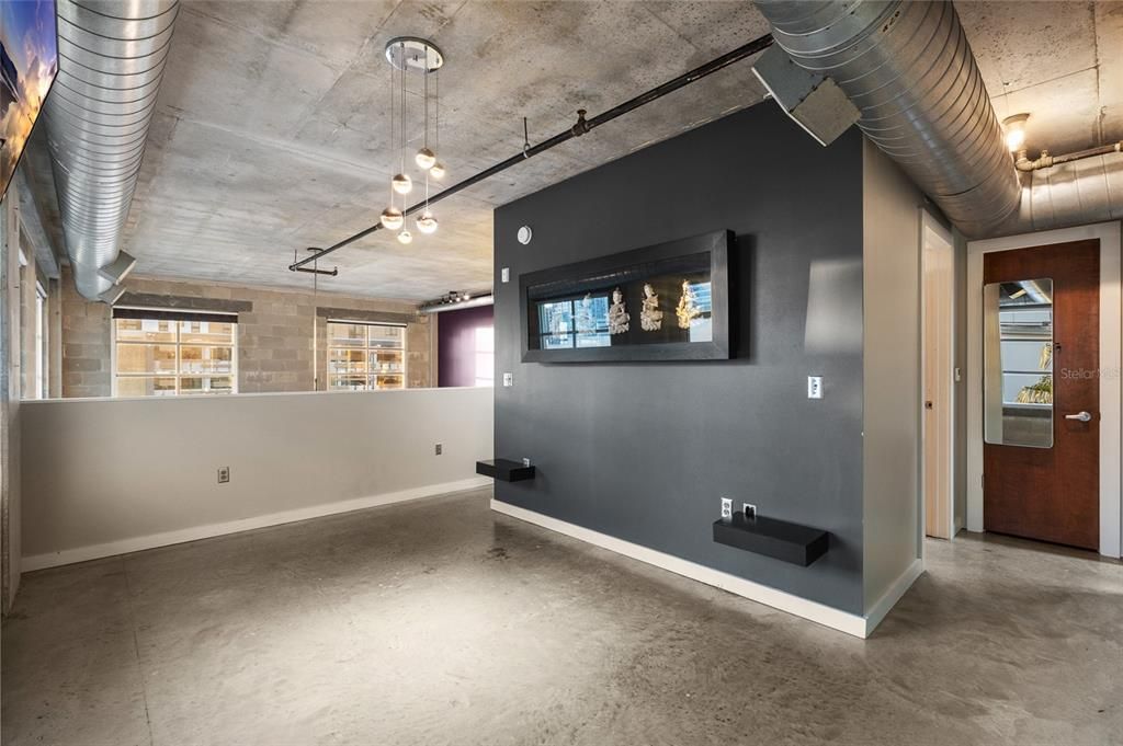 На продажу: $659,900 (1 спален, 2 ванн, 1350 Квадратных фут)