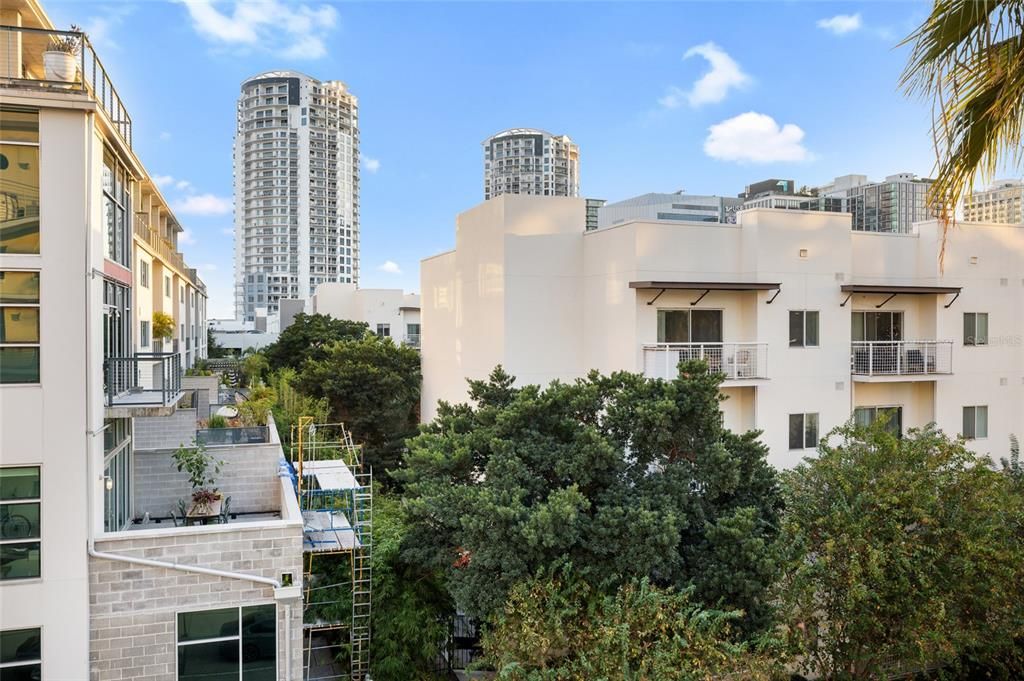 На продажу: $659,900 (1 спален, 2 ванн, 1350 Квадратных фут)