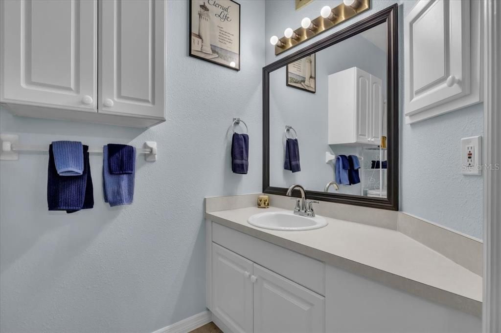 For Sale: $329,000 (3 beds, 2 baths, 1561 Square Feet)