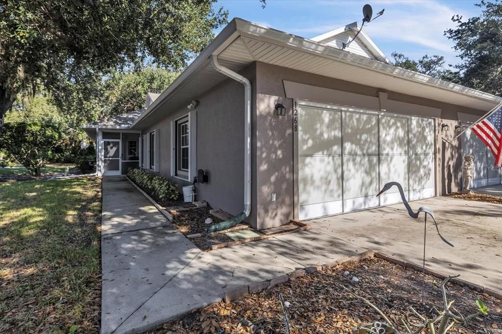 For Sale: $329,000 (3 beds, 2 baths, 1561 Square Feet)