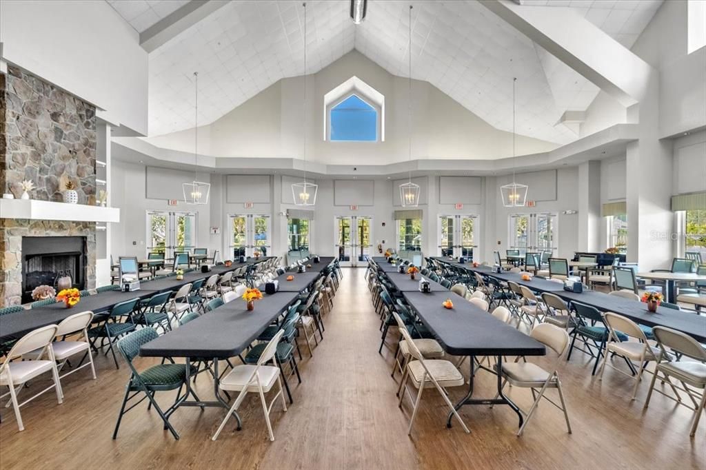 For Sale: $329,000 (3 beds, 2 baths, 1561 Square Feet)