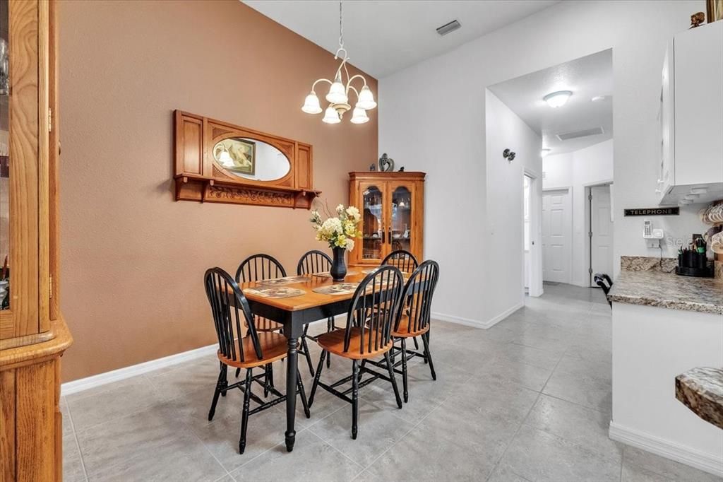 For Sale: $329,000 (3 beds, 2 baths, 1561 Square Feet)