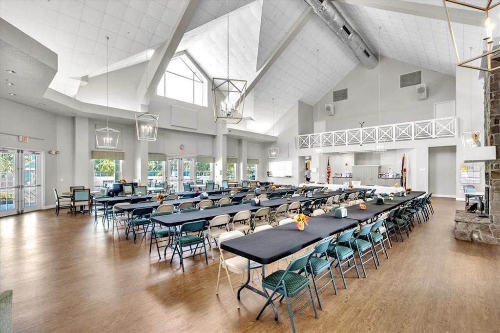 For Sale: $329,000 (3 beds, 2 baths, 1561 Square Feet)