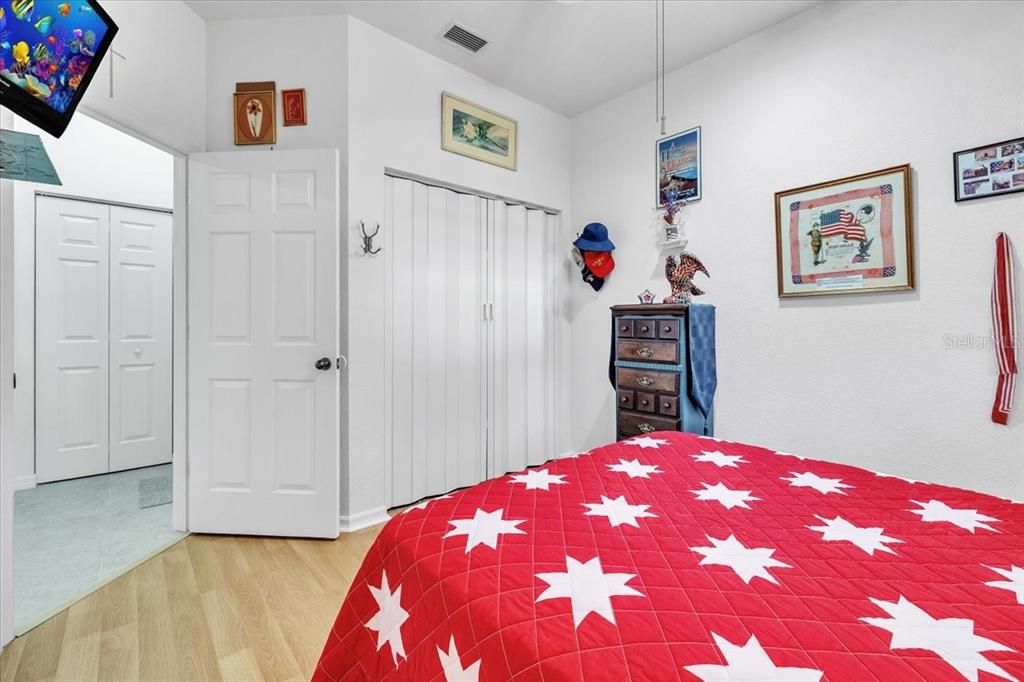 For Sale: $329,000 (3 beds, 2 baths, 1561 Square Feet)