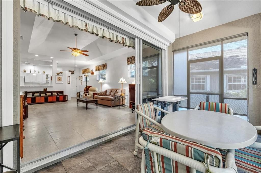 For Sale: $329,000 (3 beds, 2 baths, 1561 Square Feet)