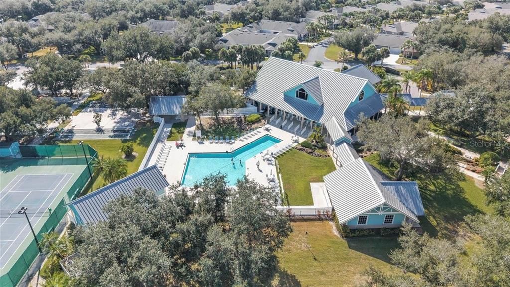 For Sale: $329,000 (3 beds, 2 baths, 1561 Square Feet)