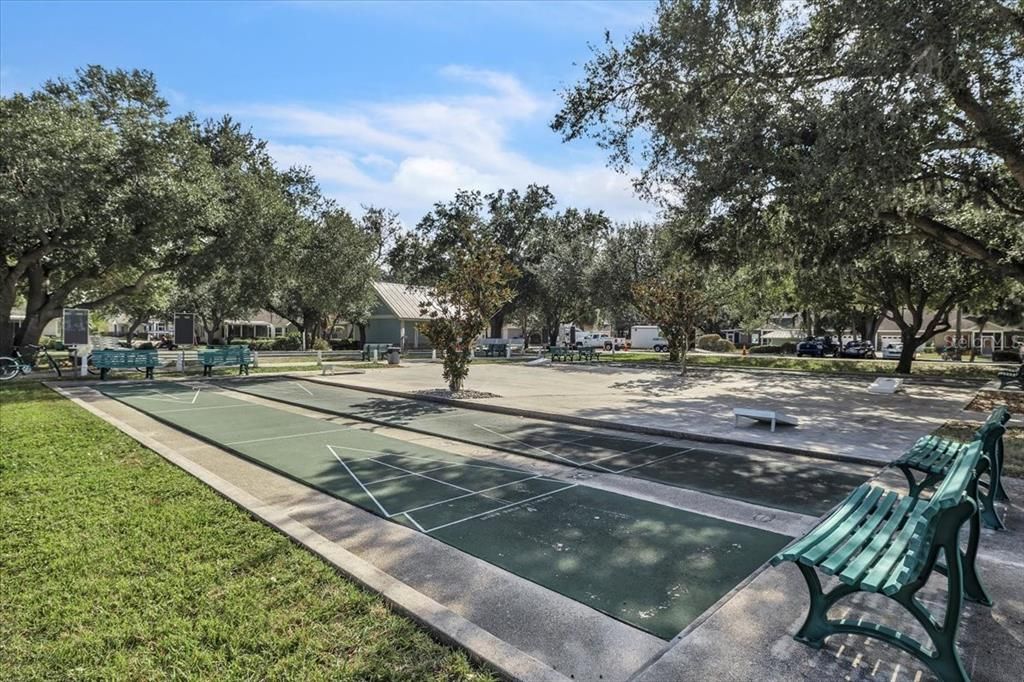 For Sale: $329,000 (3 beds, 2 baths, 1561 Square Feet)