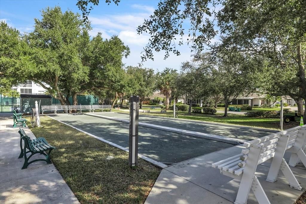 For Sale: $329,000 (3 beds, 2 baths, 1561 Square Feet)