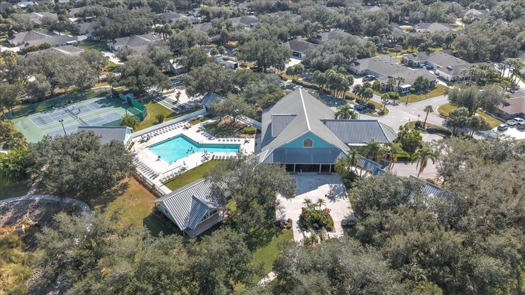 For Sale: $329,000 (3 beds, 2 baths, 1561 Square Feet)