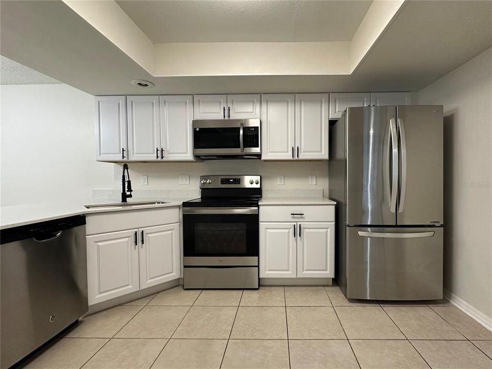 En Venta: $285,000 (3 camas, 2 baños, 1375 Pies cuadrados)