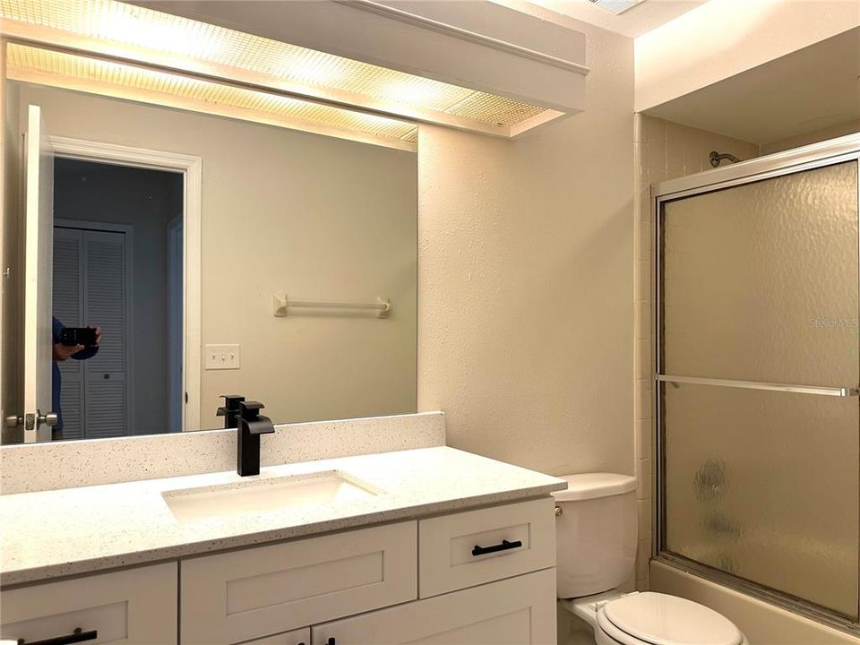 En Venta: $285,000 (3 camas, 2 baños, 1375 Pies cuadrados)