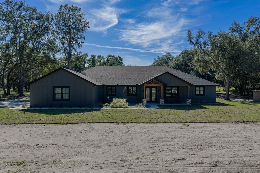 待售: $1,600,000 (6 贝兹, 6 浴室, 4945 平方英尺)