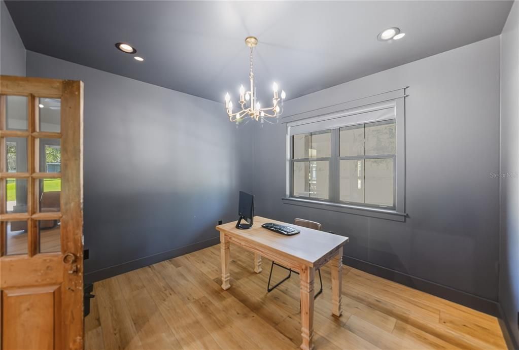 待售: $1,600,000 (6 贝兹, 6 浴室, 4945 平方英尺)