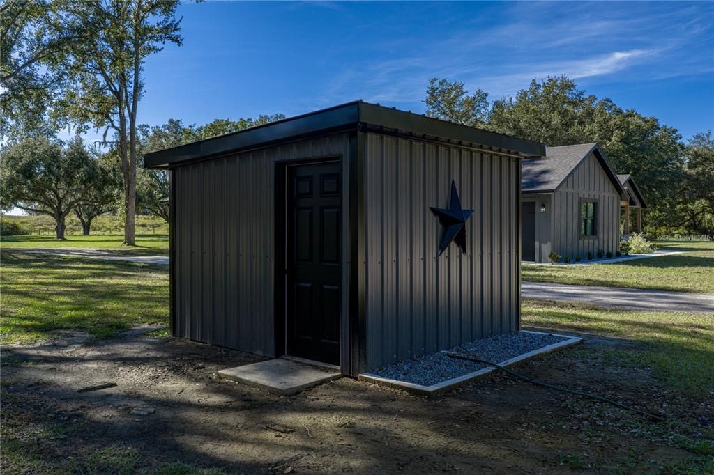 待售: $1,600,000 (6 贝兹, 6 浴室, 4945 平方英尺)