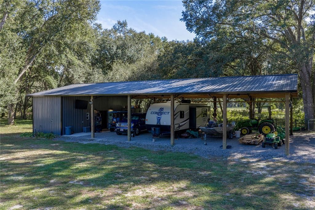 待售: $1,600,000 (6 贝兹, 6 浴室, 4945 平方英尺)