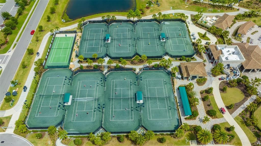 For Sale: $275,000 (2 beds, 2 baths, 1121 Square Feet)