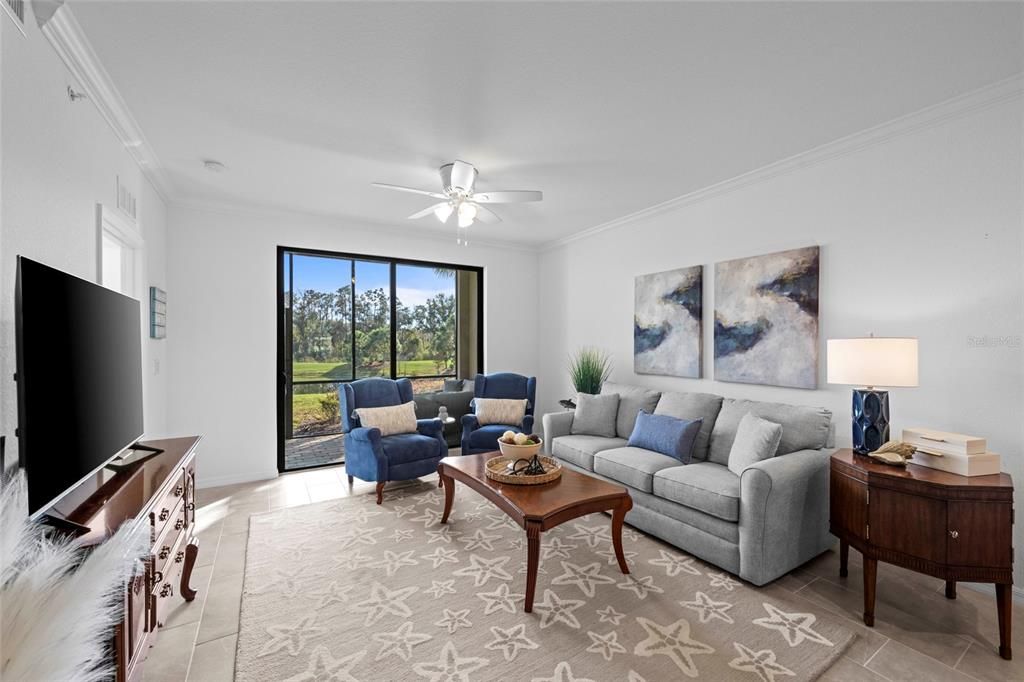 For Sale: $275,000 (2 beds, 2 baths, 1121 Square Feet)