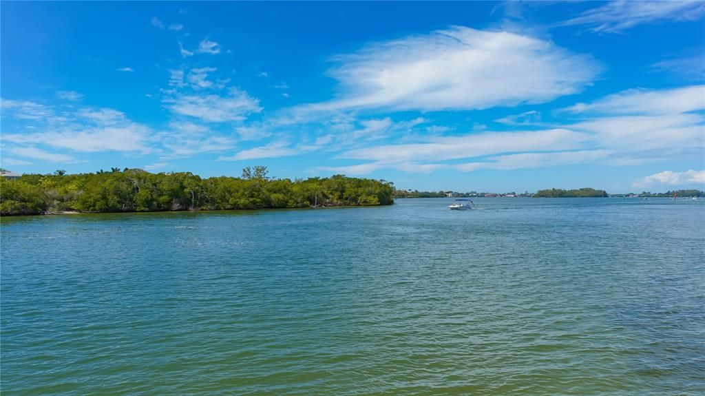 For Sale: $695,000 (3 beds, 2 baths, 1603 Square Feet)