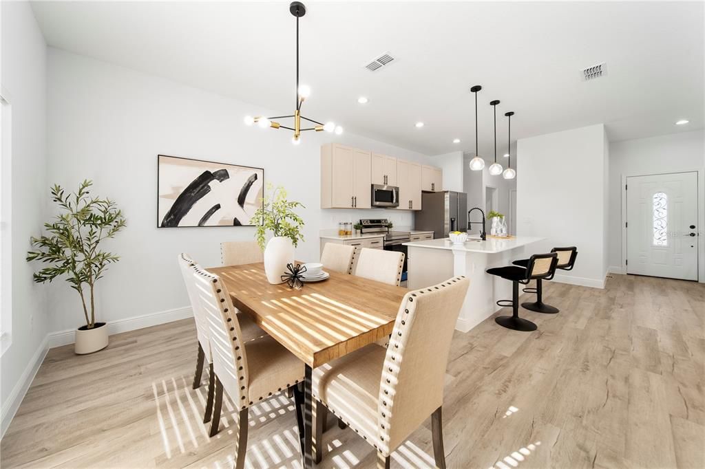 For Sale: $339,900 (4 beds, 2 baths, 1793 Square Feet)