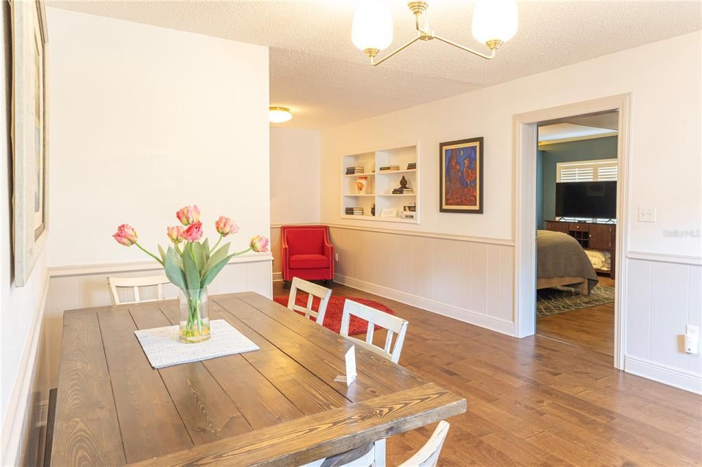 出租: $3,250 (3 贝兹, 3 浴室, 1700 平方英尺)