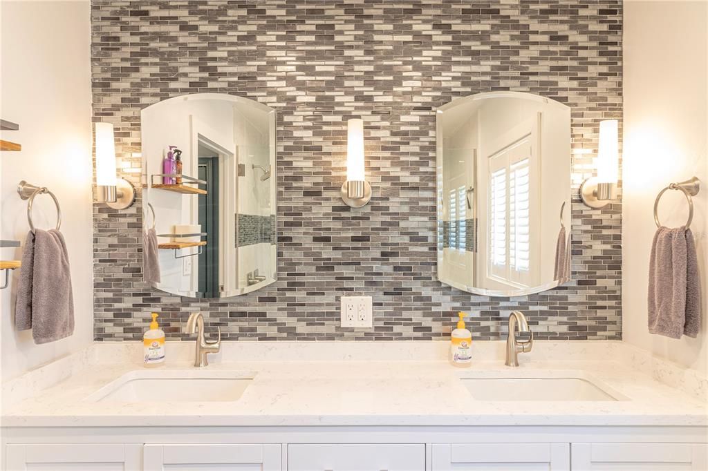 出租: $3,250 (3 贝兹, 3 浴室, 1700 平方英尺)