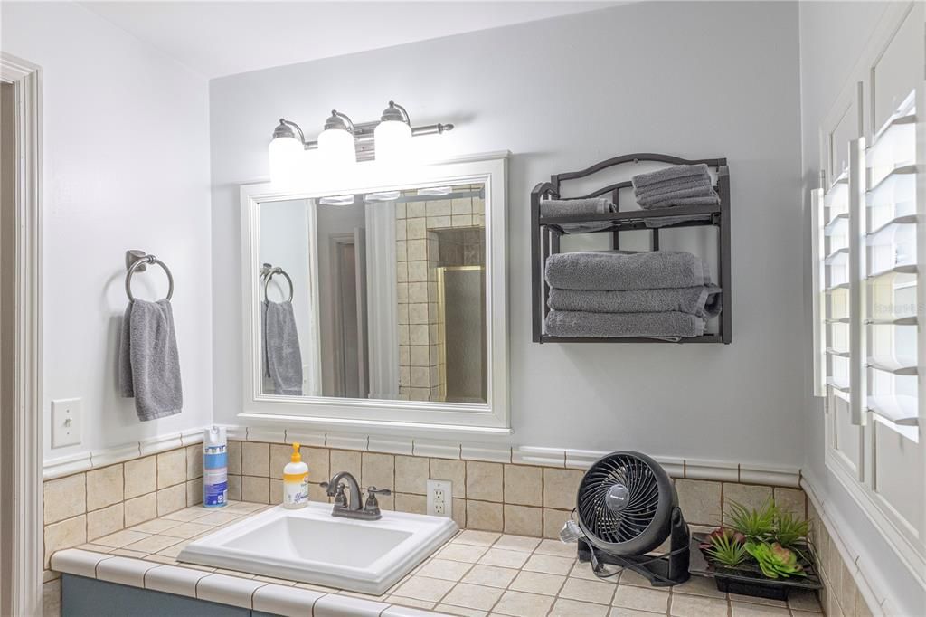 出租: $3,250 (3 贝兹, 3 浴室, 1700 平方英尺)