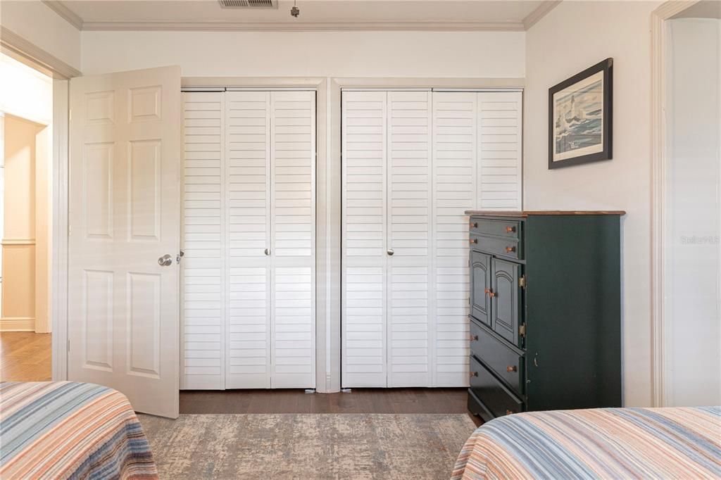 出租: $3,250 (3 贝兹, 3 浴室, 1700 平方英尺)