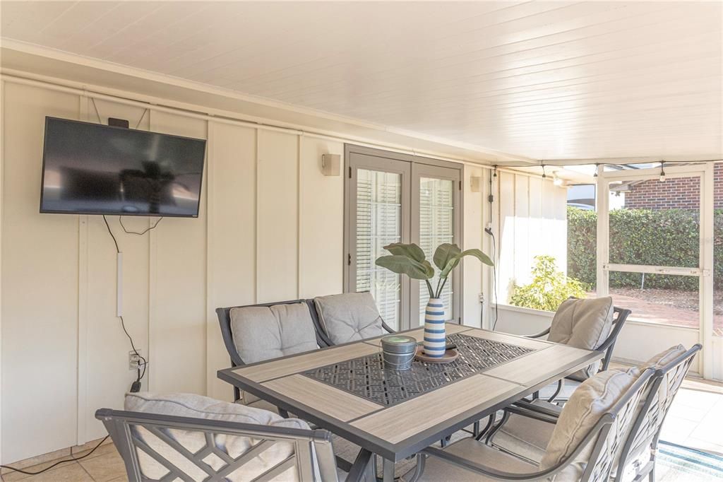 出租: $3,250 (3 贝兹, 3 浴室, 1700 平方英尺)