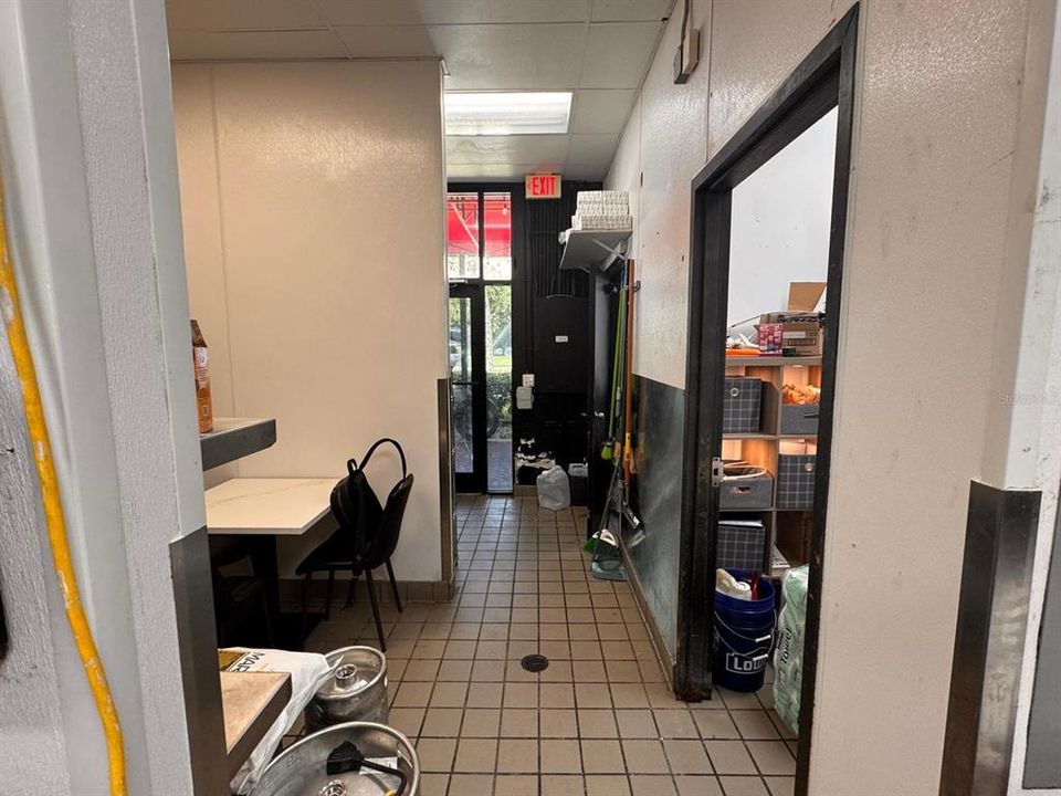 待售: $350,000 (0 贝兹, 0 浴室, 3200 平方英尺)