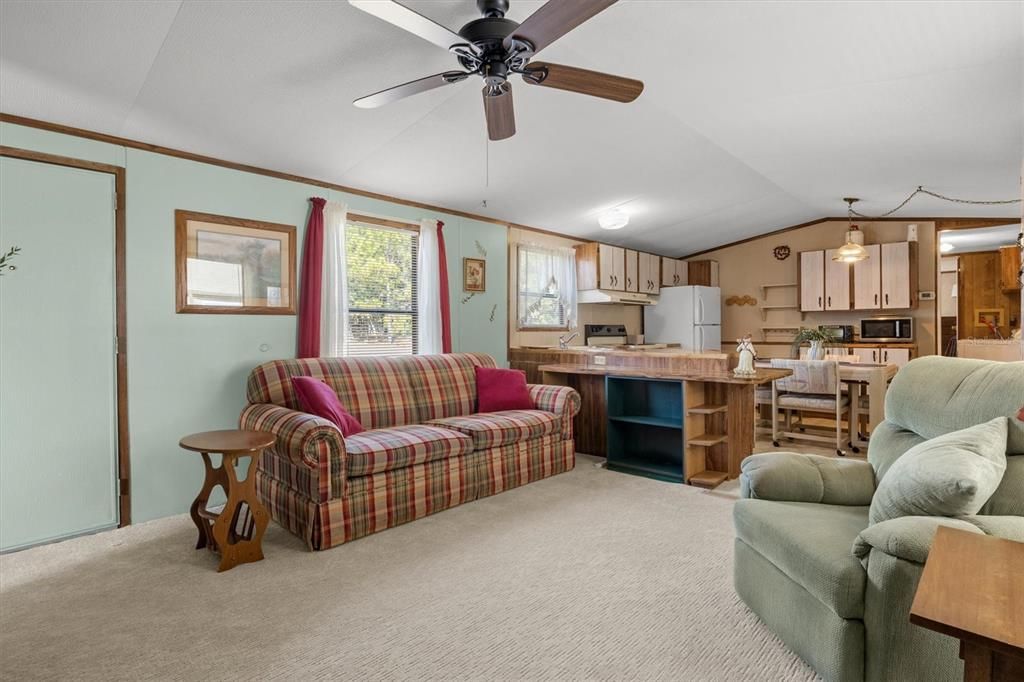 待售: $75,000 (2 贝兹, 1 浴室, 784 平方英尺)