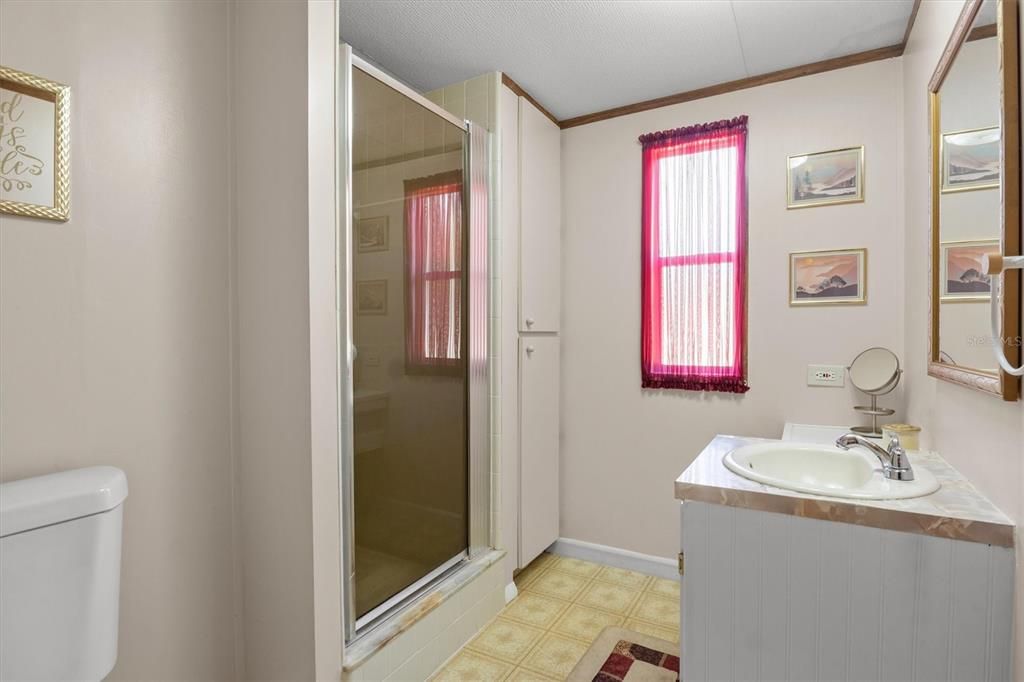 待售: $75,000 (2 贝兹, 1 浴室, 784 平方英尺)