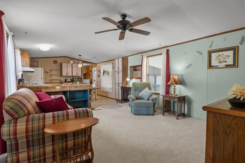 待售: $75,000 (2 贝兹, 1 浴室, 784 平方英尺)