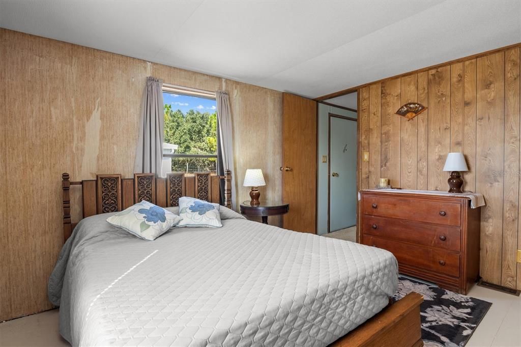 待售: $75,000 (2 贝兹, 1 浴室, 784 平方英尺)