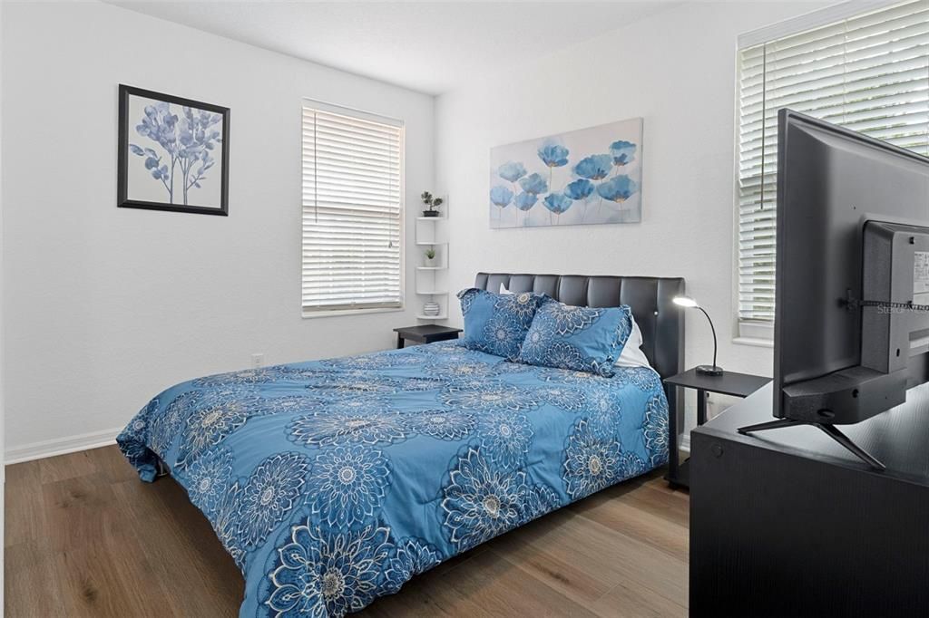 待售: $599,900 (5 贝兹, 3 浴室, 2489 平方英尺)