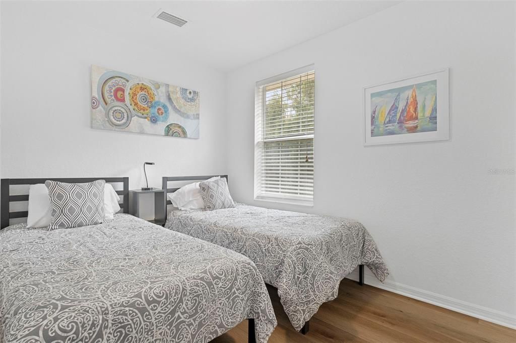 待售: $599,900 (5 贝兹, 3 浴室, 2489 平方英尺)